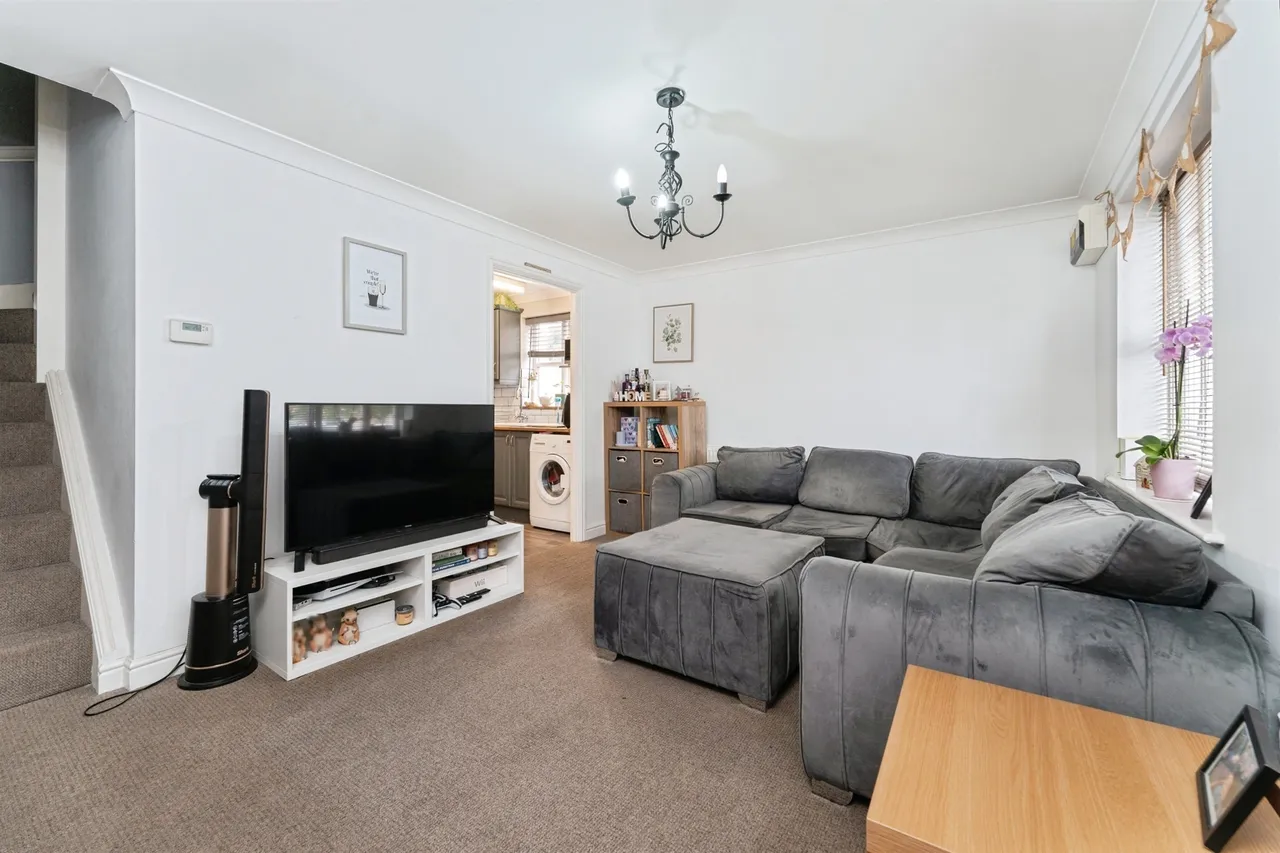 Palmer Close, Huntingdon, PE26, photo 2