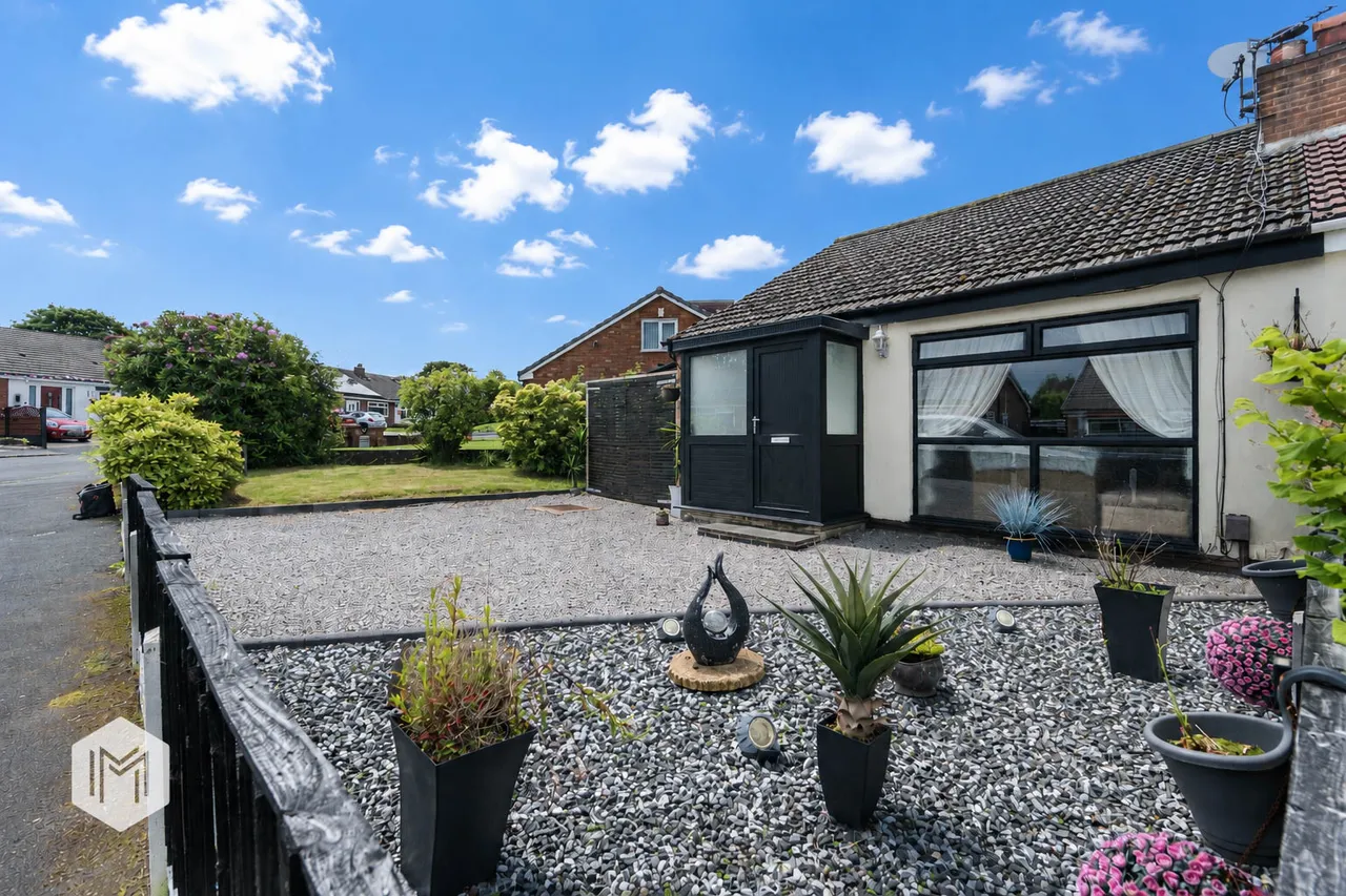 Denstone Crescent, Bolton, BL2 5DF, photo 2
