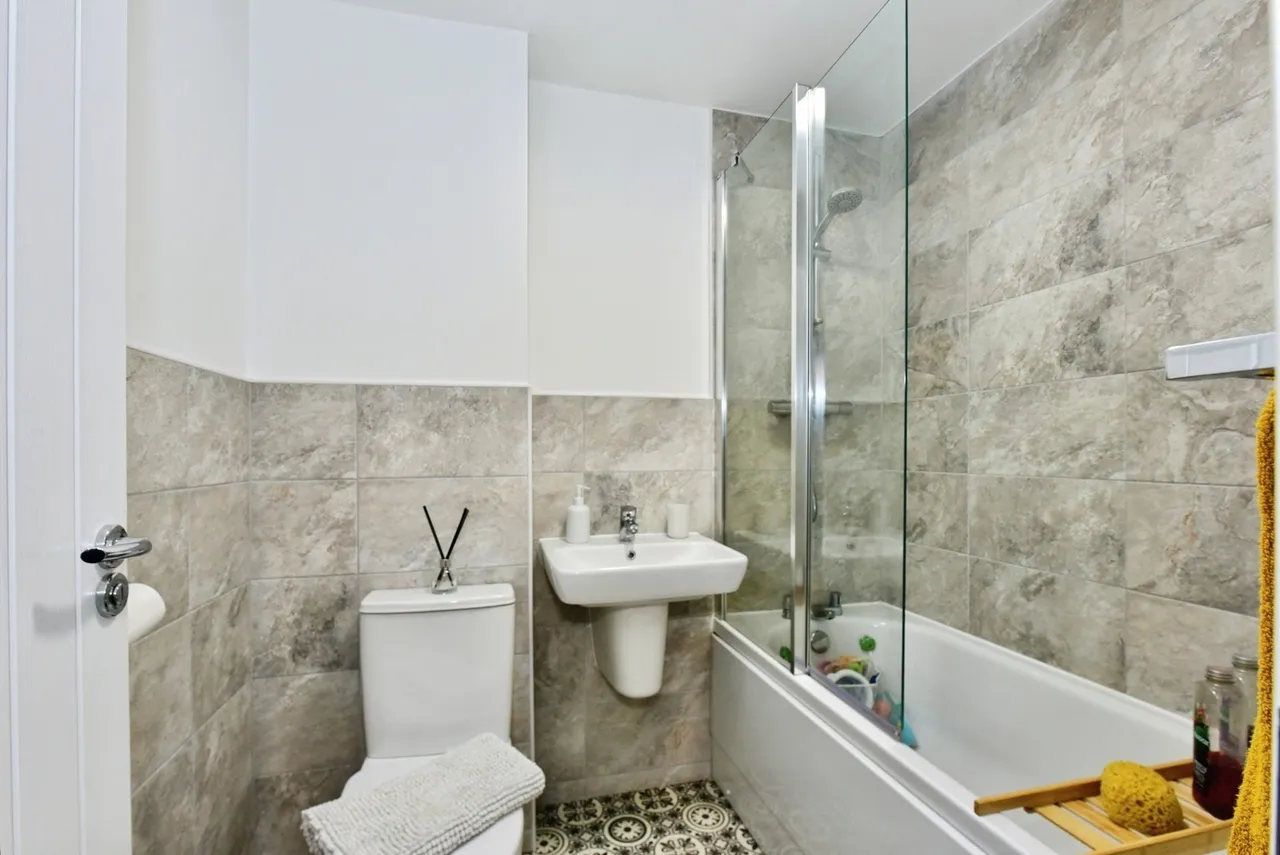 Judd Close, Halfway, Sheffield, S20, photo 15
