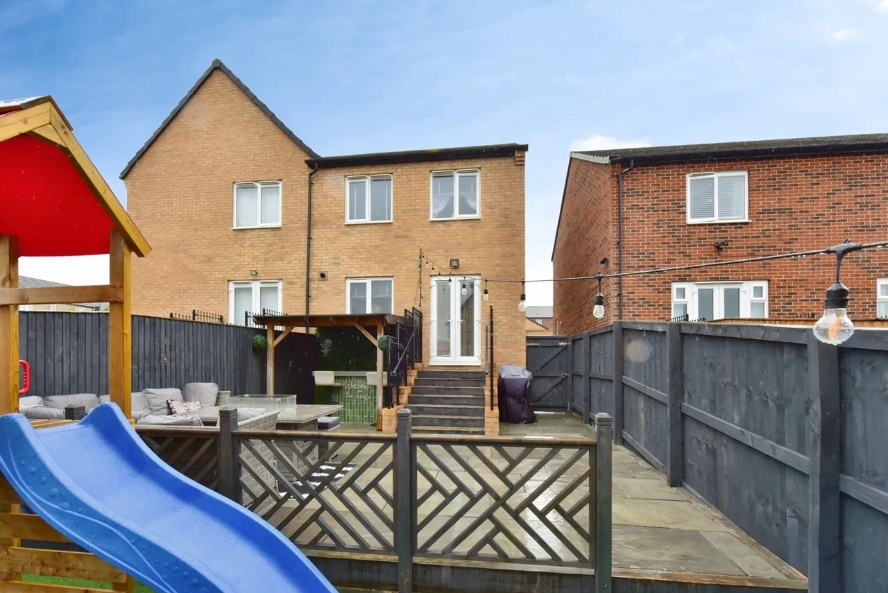 Judd Close, Halfway, Sheffield, S20, photo 19