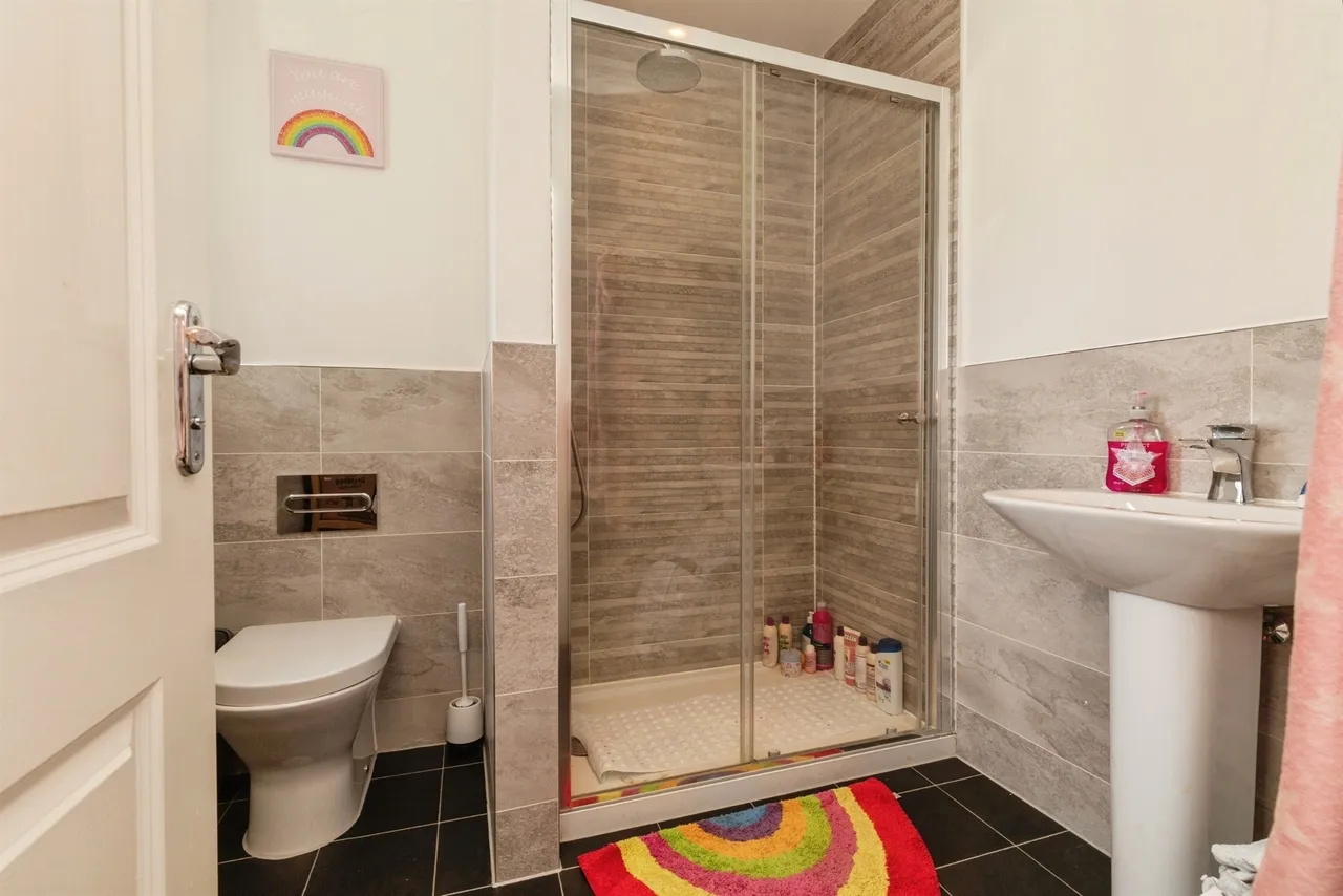 Kestrel Road, Charfield, GL12, photo 17