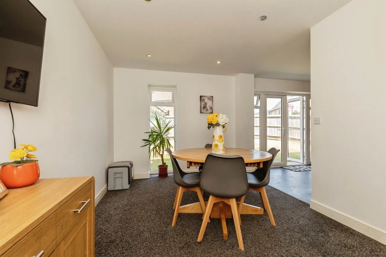 Kestrel Road, Charfield, GL12, photo 9