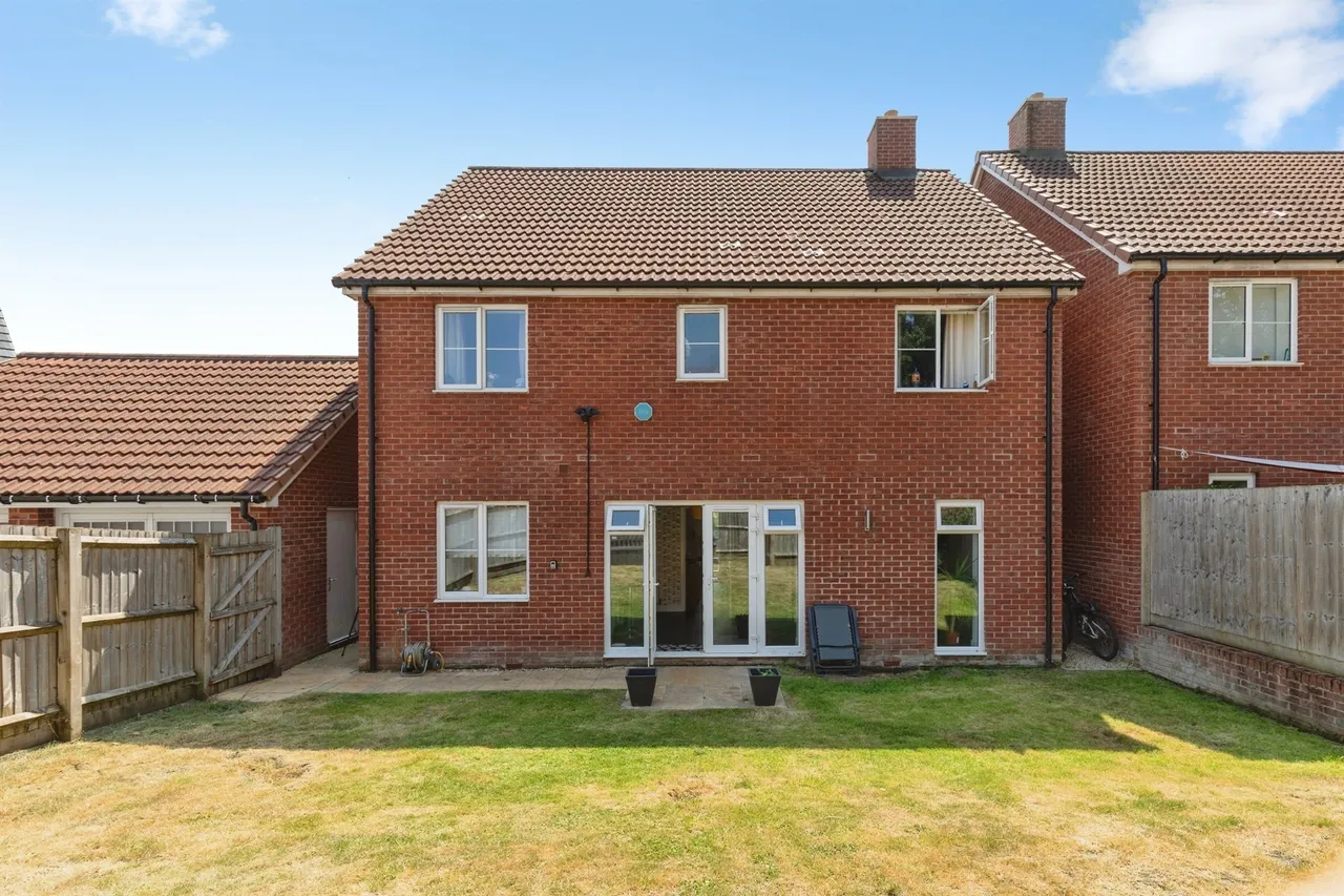 Kestrel Road, Charfield, GL12, photo 13