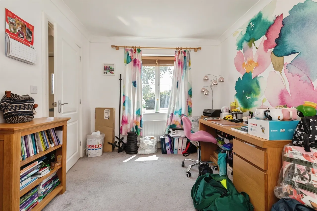 Kestrel Road, Charfield, GL12, photo 10
