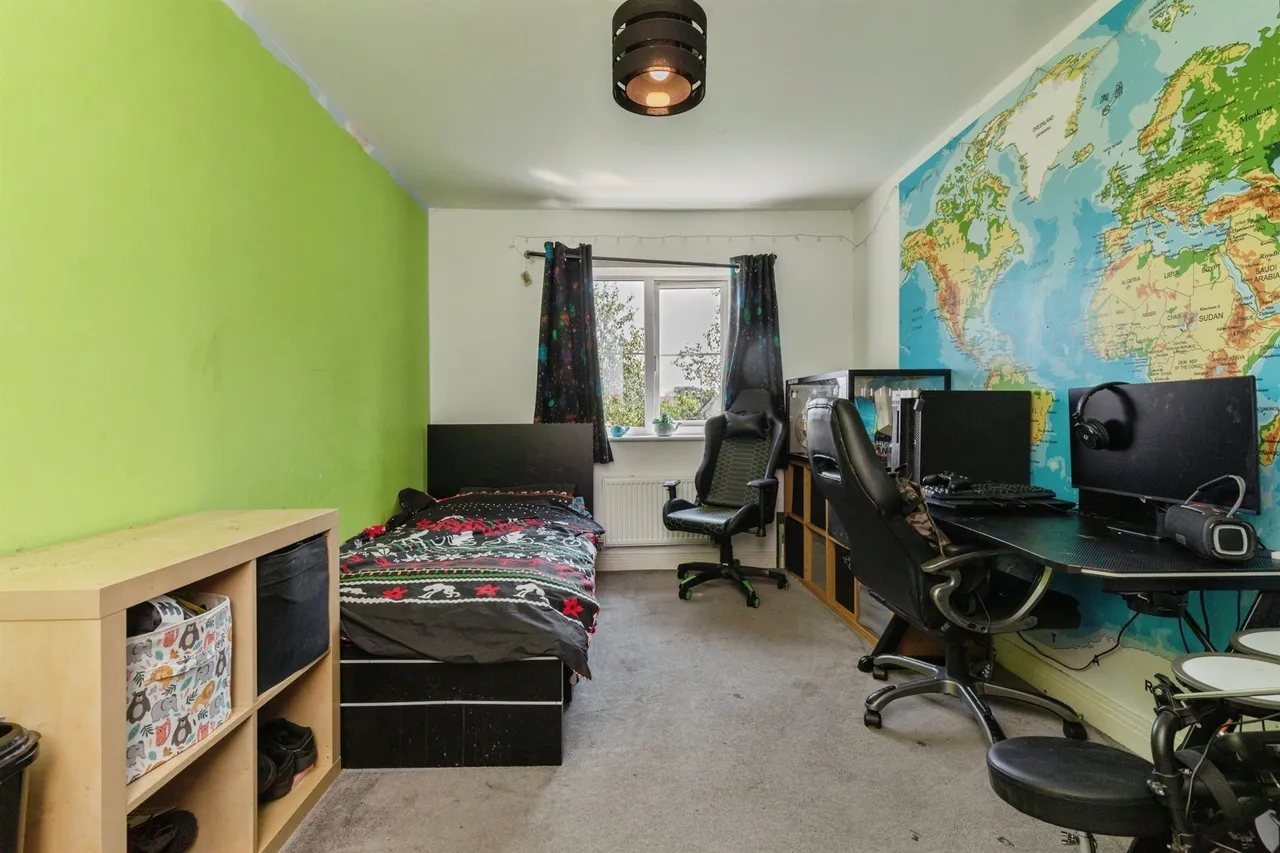 Kestrel Road, Charfield, GL12, photo 18