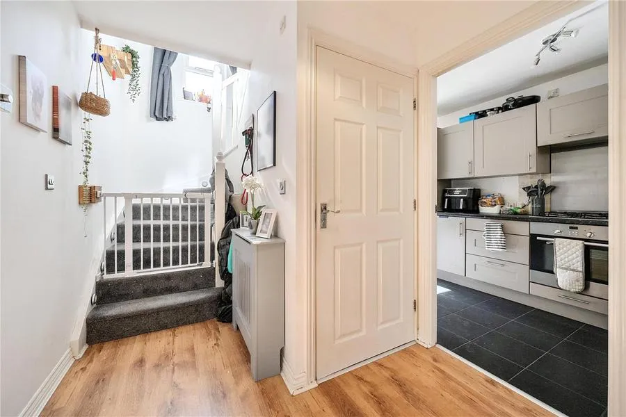 Basswood Drive, Basingstoke, RG24, photo 13