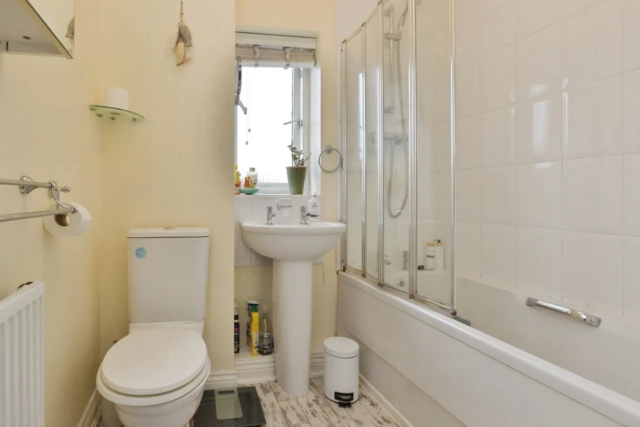 Hayes, Stony Stratford, Milton Keynes, Buckinghamshire, MK11, photo 10
