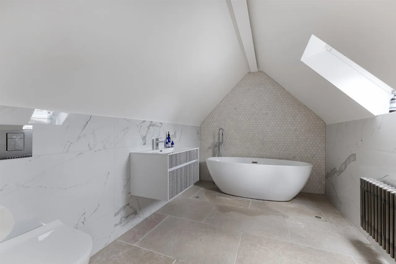 Trowbridge Road, Seend, SN12, photo 32