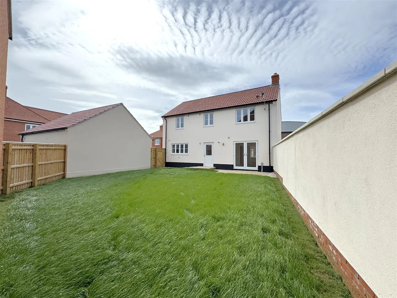 Constable Crescent, Weymouth, DT3 4GS, photo 2