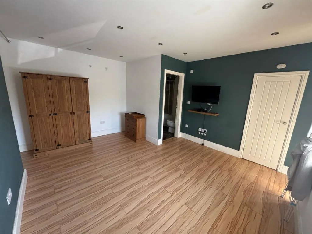Denholme Road, Oxenhope, BD22, photo 8