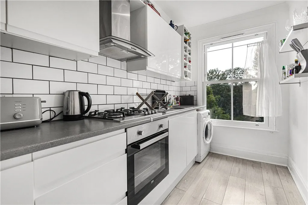 Effra Road, London, SW2, photo 4
