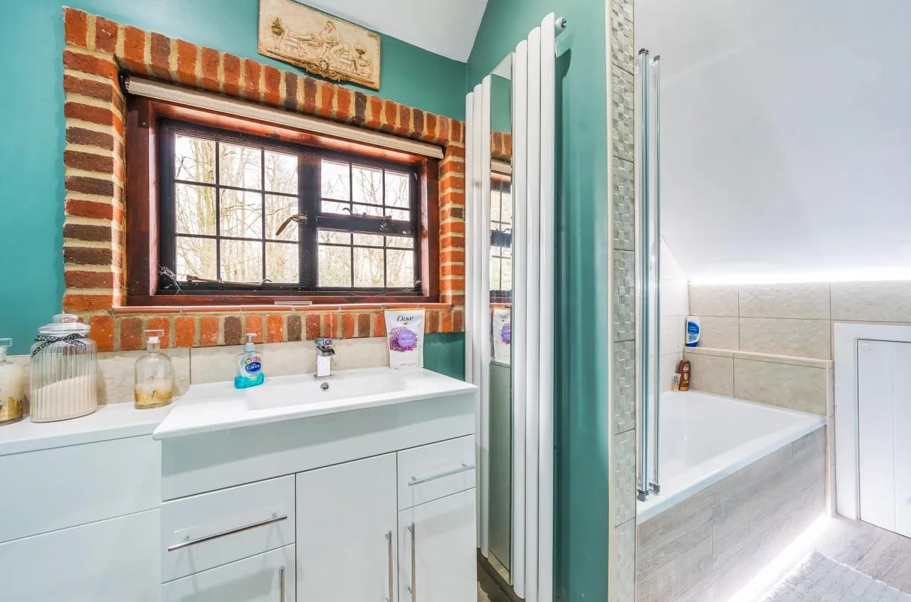 Park Road, Banstead, SM7 3EF, photo 17