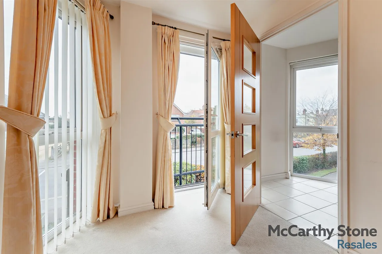 Avenue Road, Lymington, SO41, photo 3
