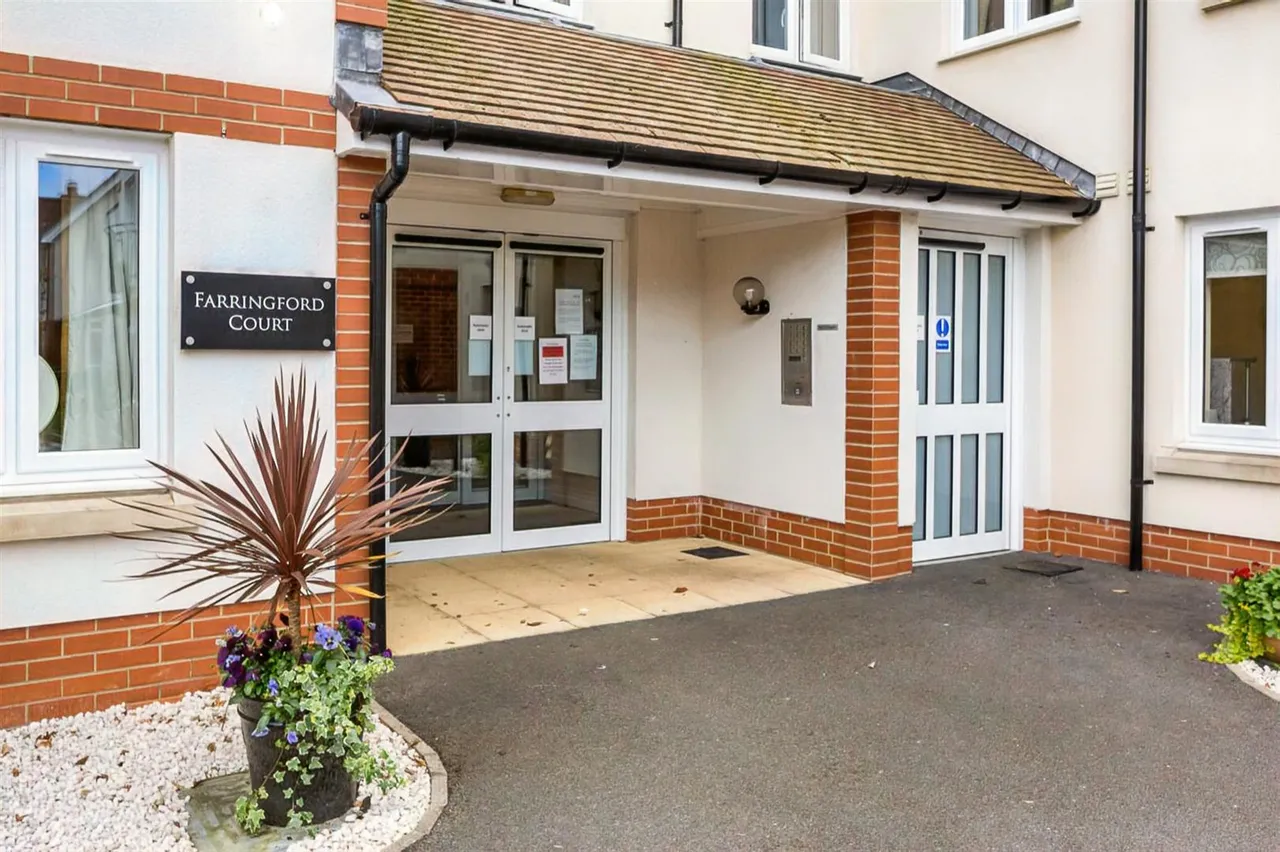 Avenue Road, Lymington, SO41, photo 17
