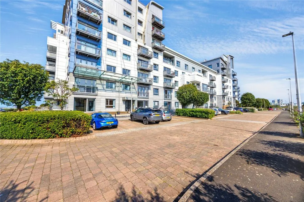 Western Harbour Terrace, Edinburgh, EH6, photo 16