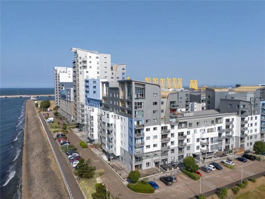 3 bed flat for sale, Western Harbour Terrace, Edinburgh, EH6