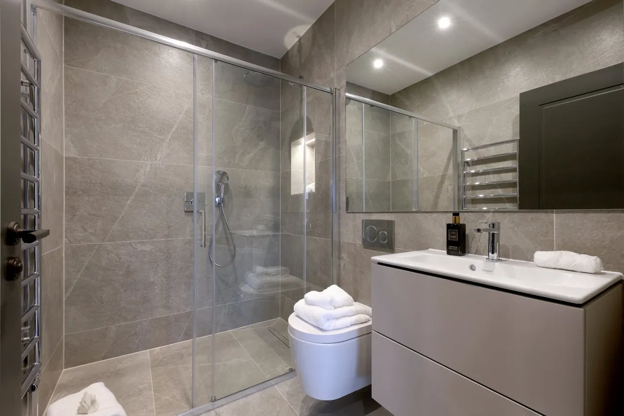 Kiln Lane, Bourne End, SL8, photo 16