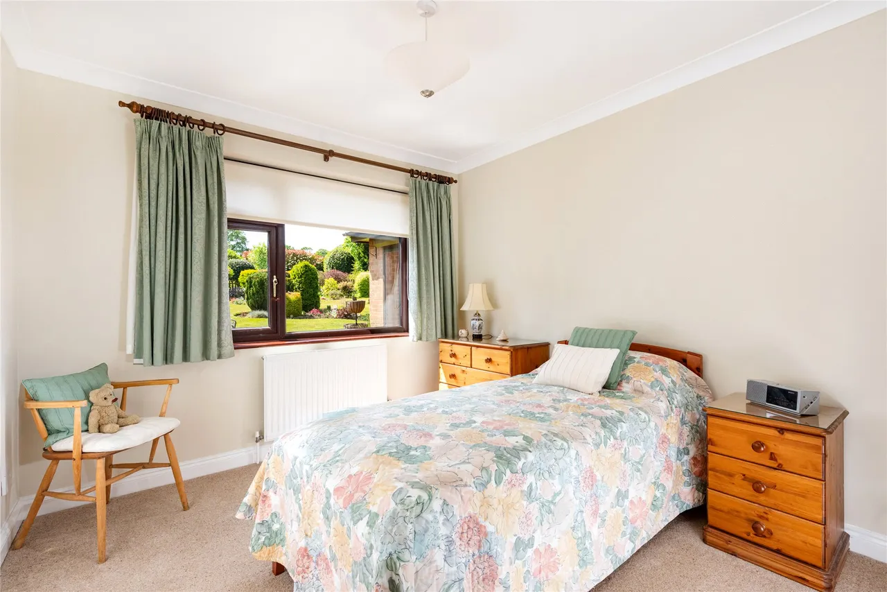 Dallington Road, Dallington, NN5, photo 14