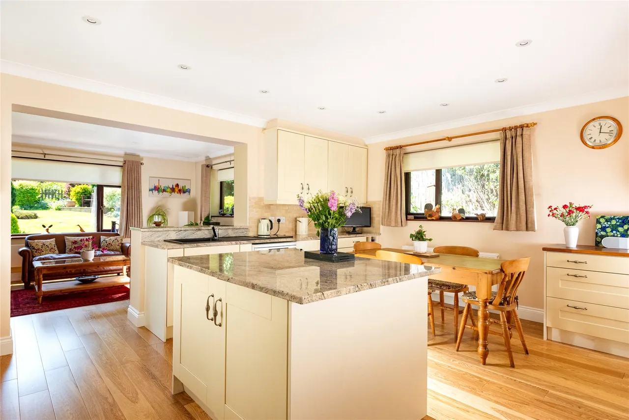 Dallington Road, Dallington, NN5, photo 5