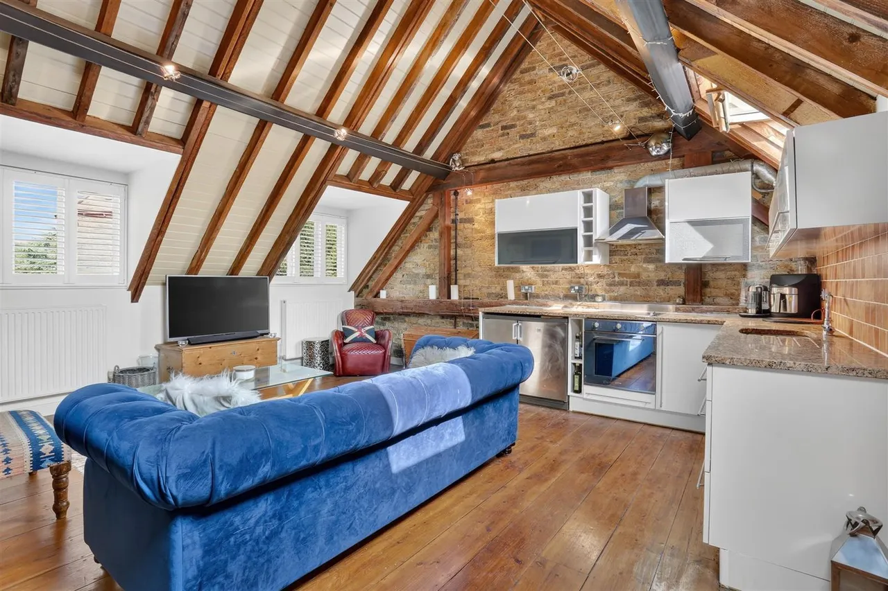 Barn Cottages, Church Road, Wallington, SM6 7NW, photo 23
