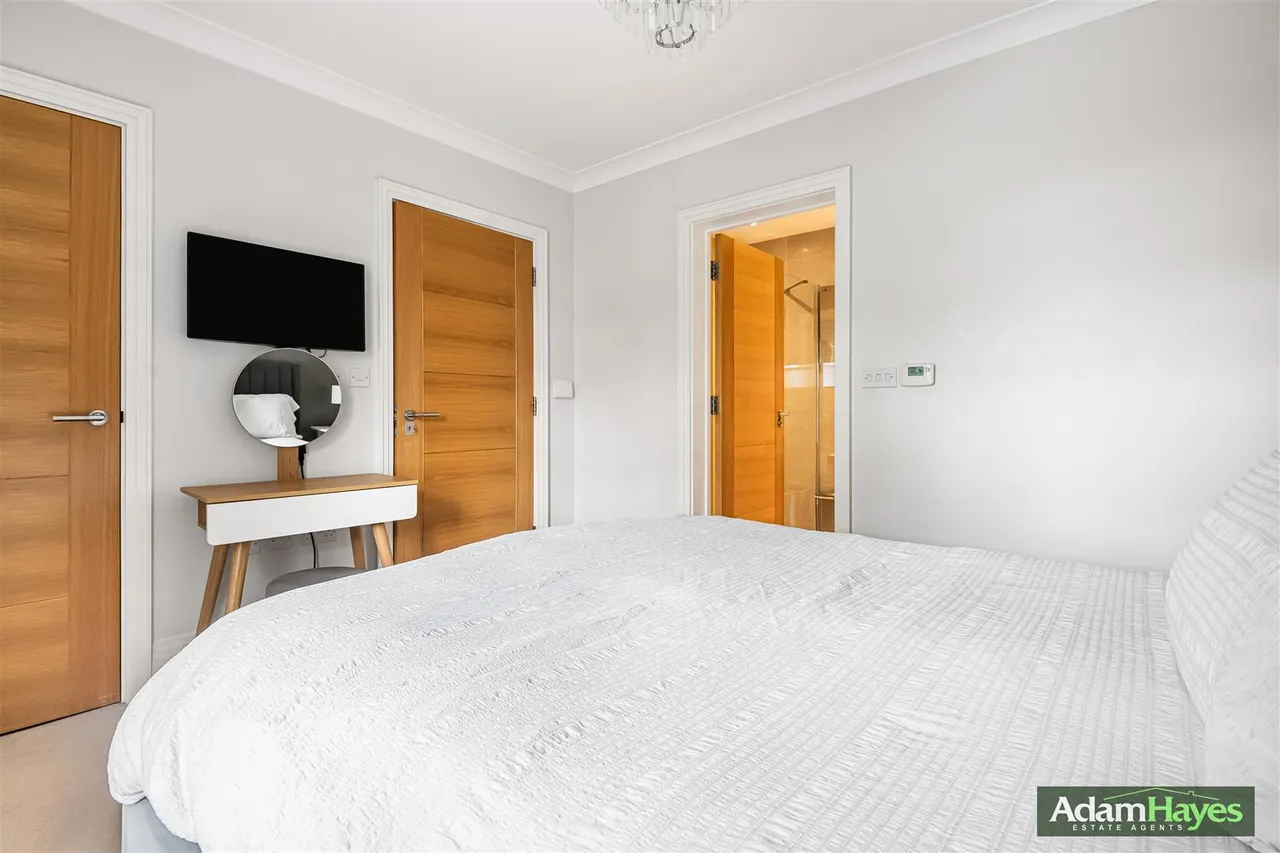 Amberden Avenue, Finchley, N3, photo 12