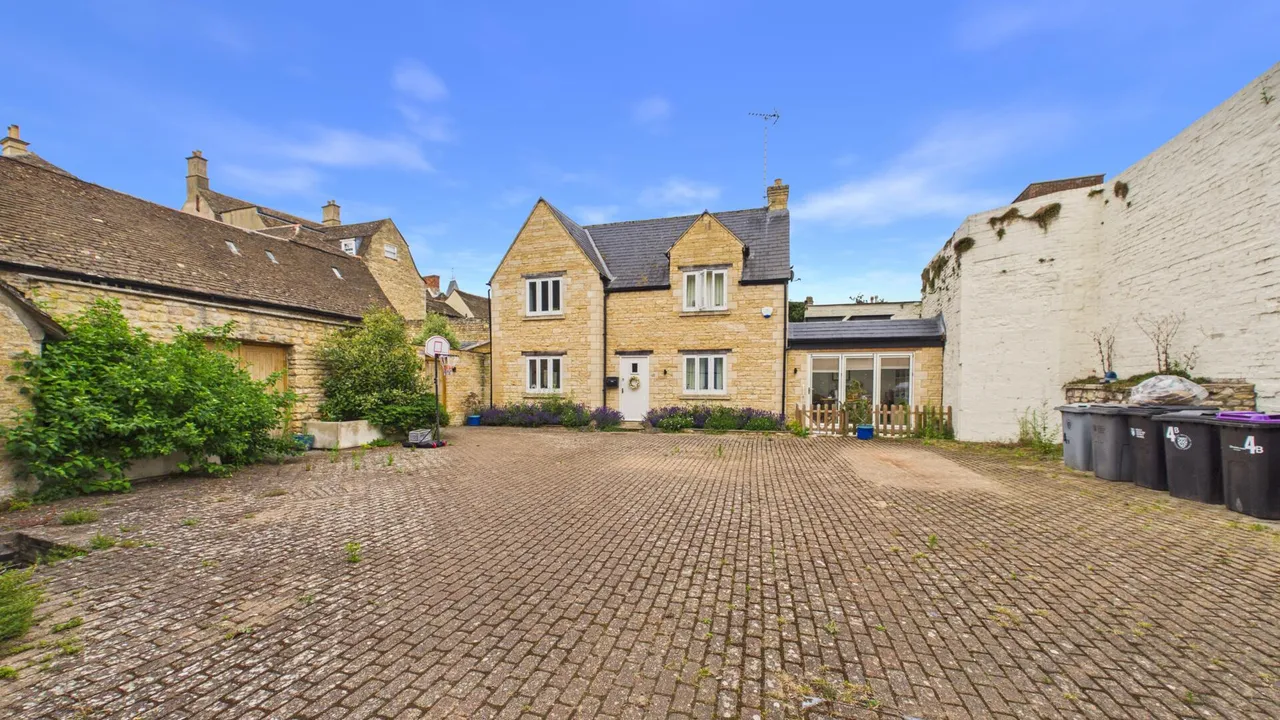 Ironmonger Street, Stamford, photo 16