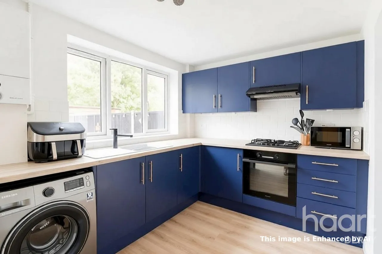 Manifold Drive, Alvaston, DE24, photo 4