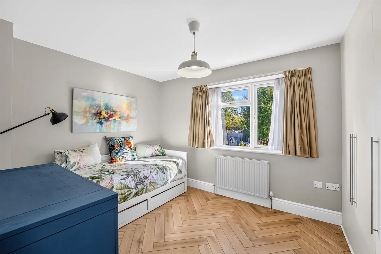 Victory Avenue, Morden, SM4, photo 4