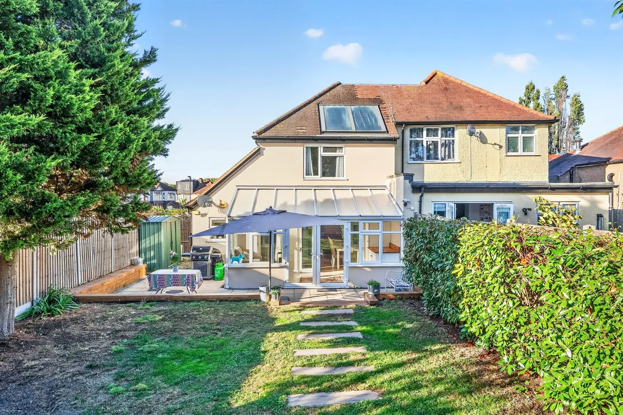 Victory Avenue, Morden, SM4, photo 2