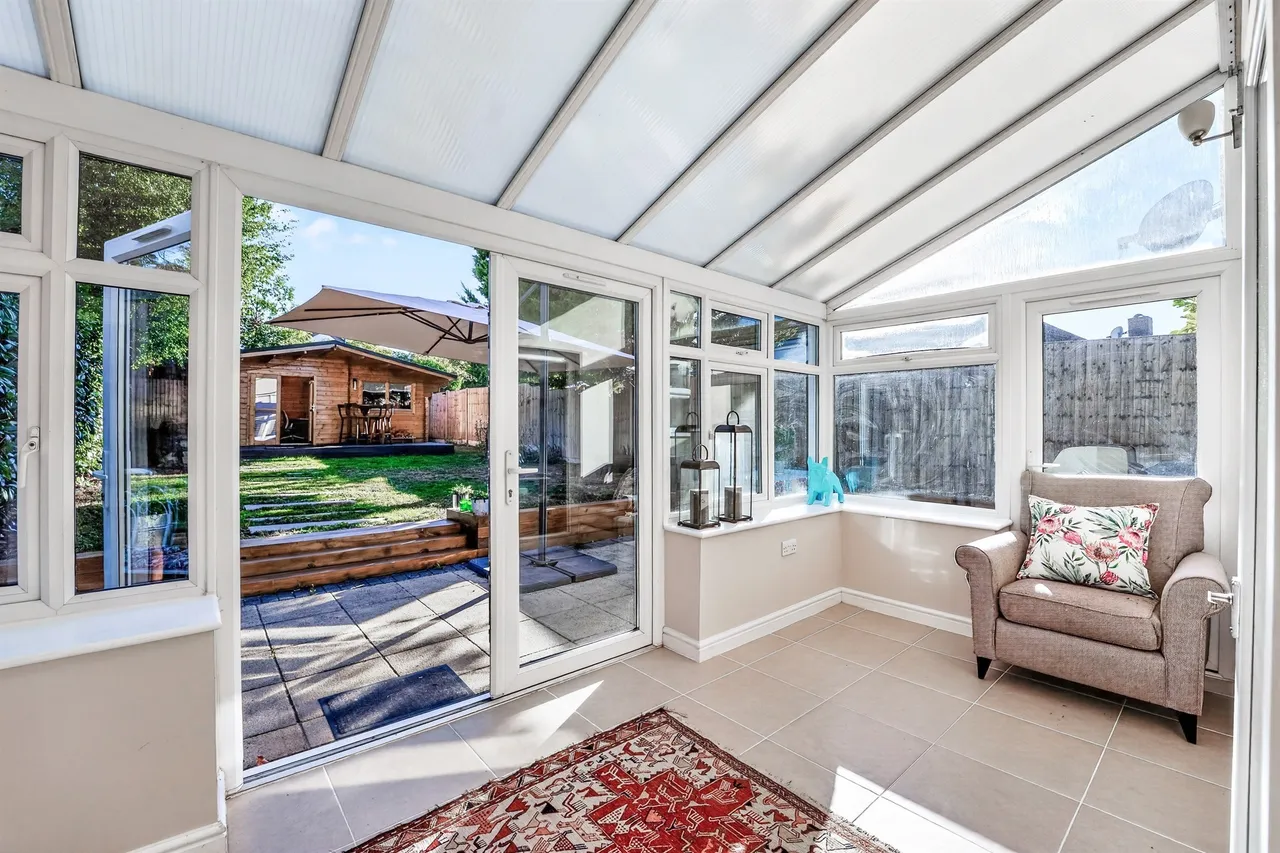 Victory Avenue, Morden, SM4, photo 18