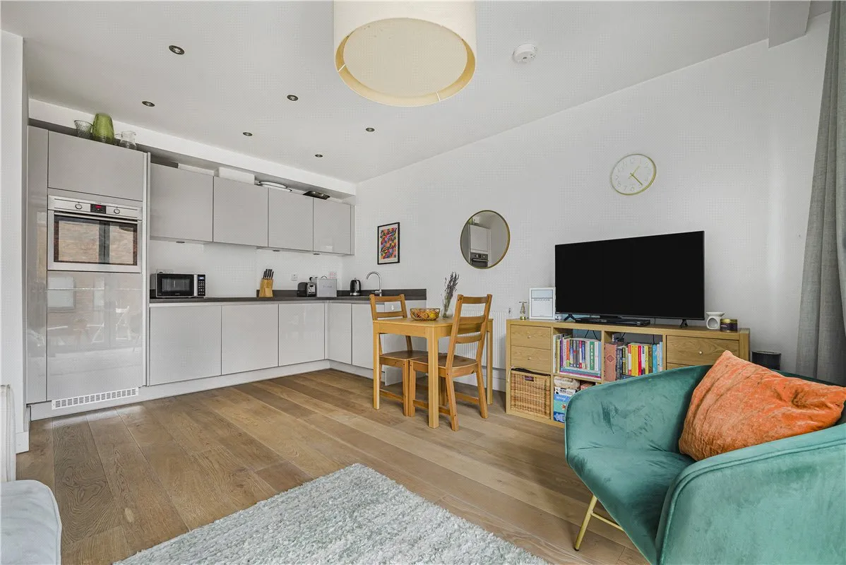 Knoll Rise, Orpington, BR6, photo 3