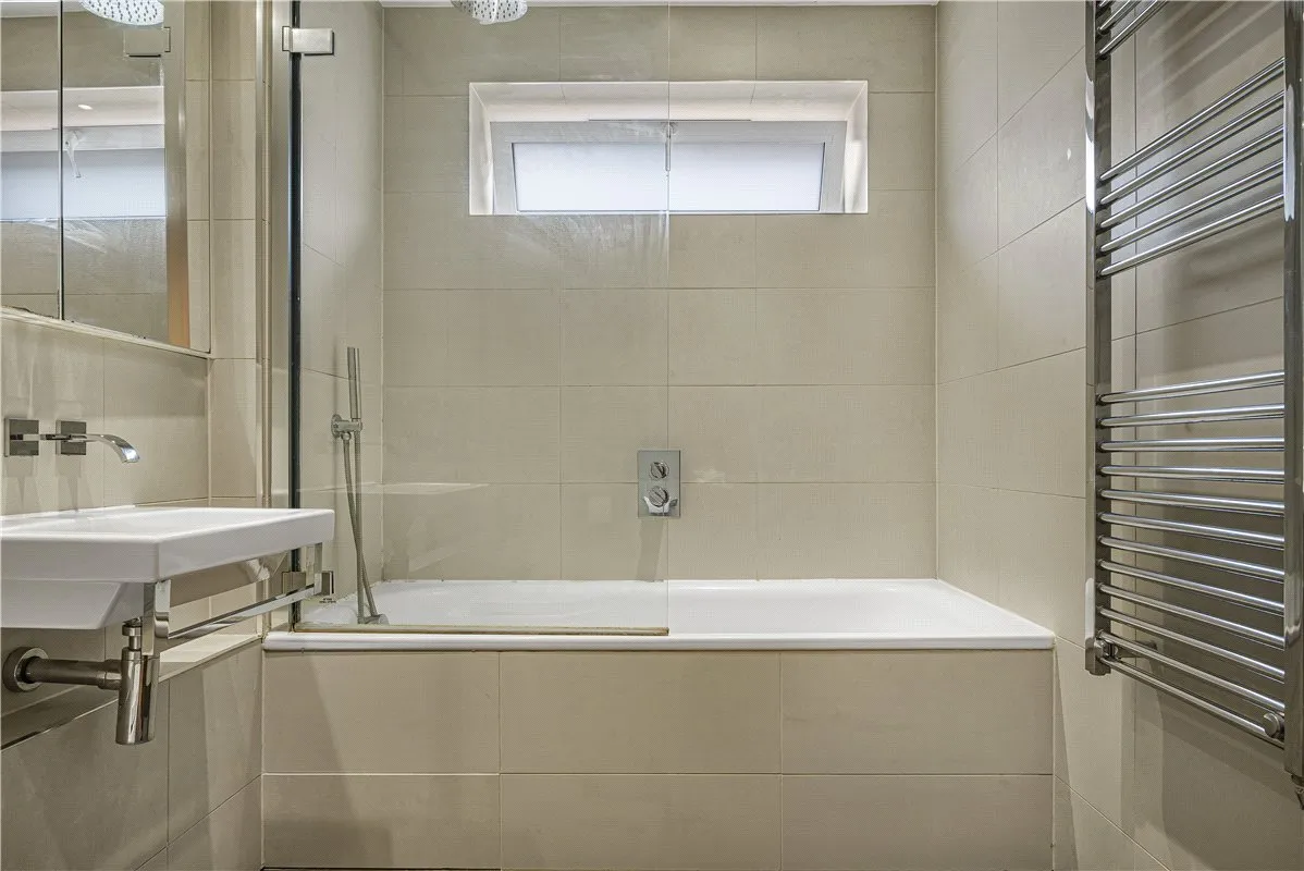 Knoll Rise, Orpington, BR6, photo 7