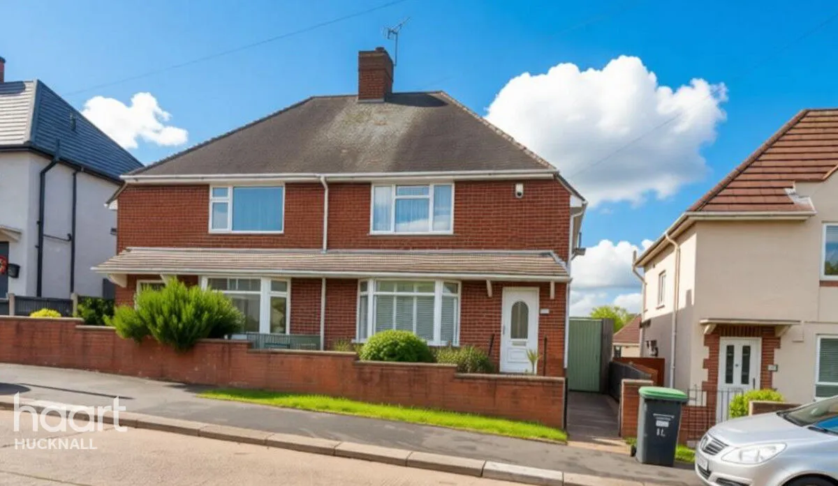 2 bed house for sale, Addison Drive, Nottingham, NG15