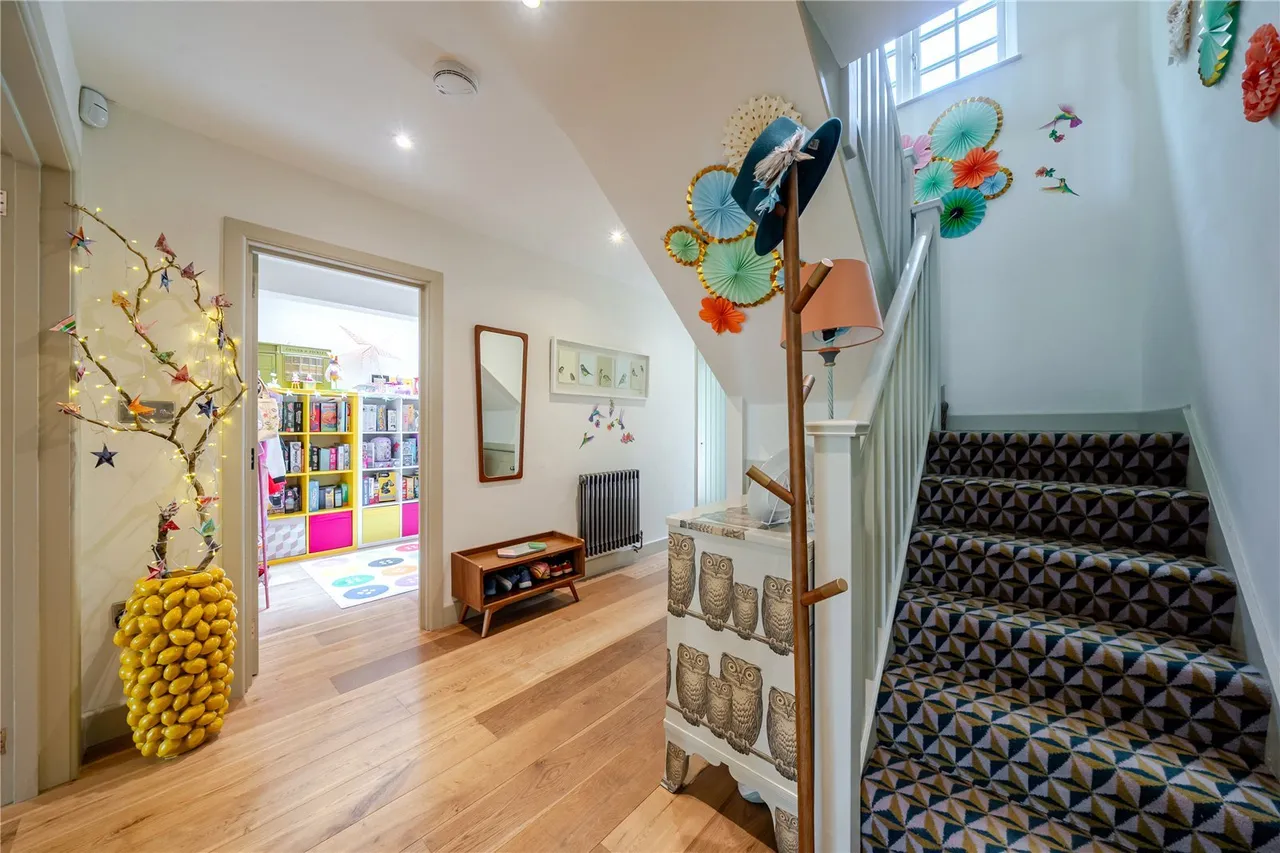 Meadowbank, SE3, photo 20