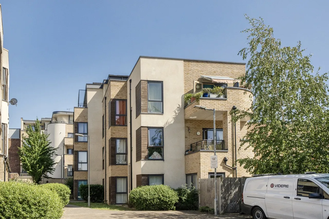 Hamlet Court, London, SE6, photo 5