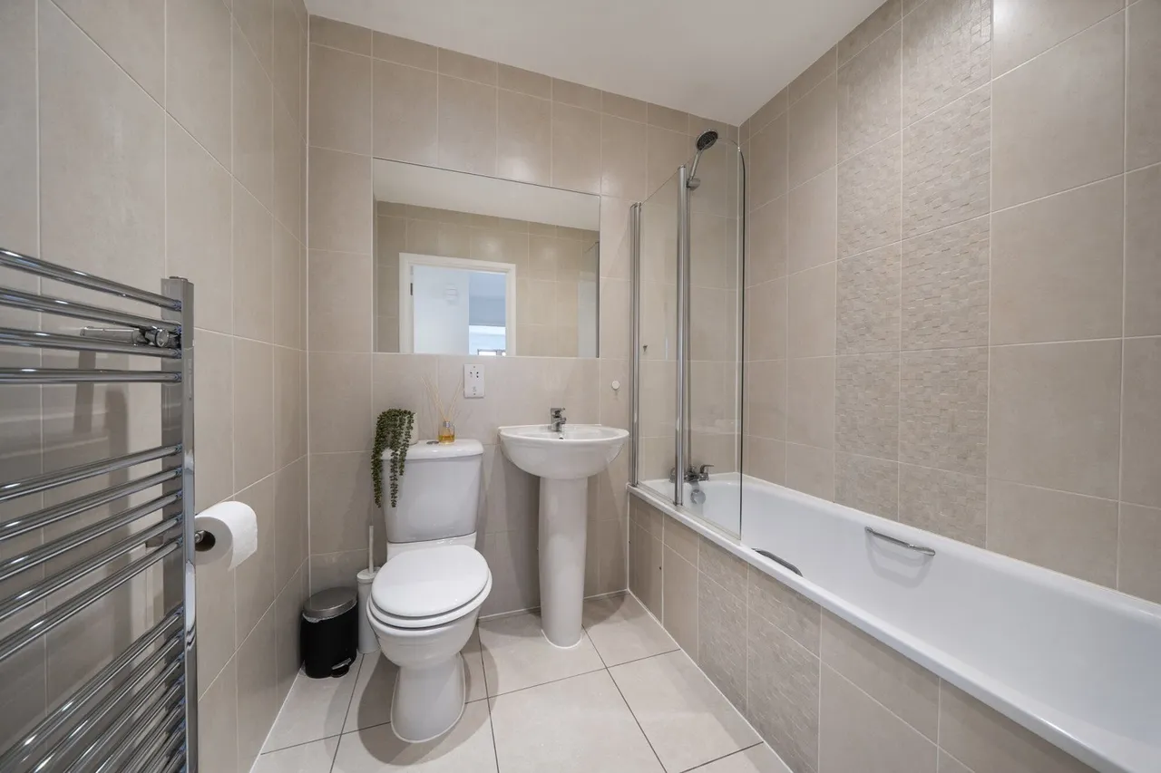 Hamlet Court, London, SE6, photo 9
