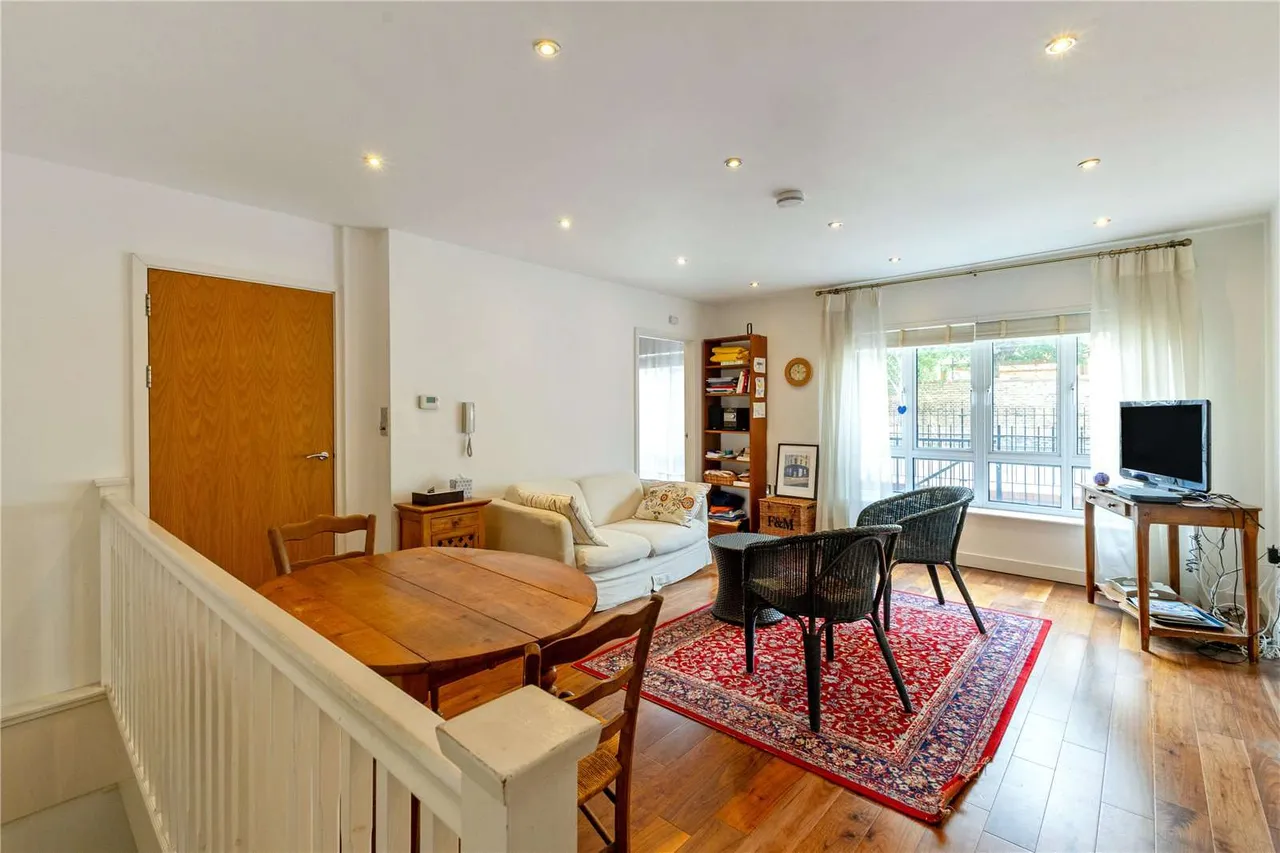 Kelvedon Road, Fulham, London, SW6 5AS, photo 2