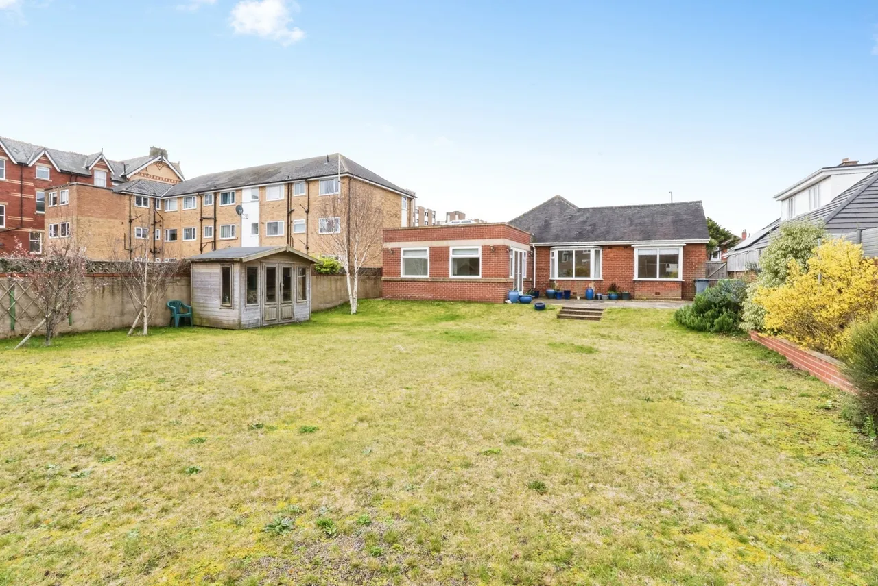 Clifton Drive North, Lytham St. Annes, FY8, photo 25