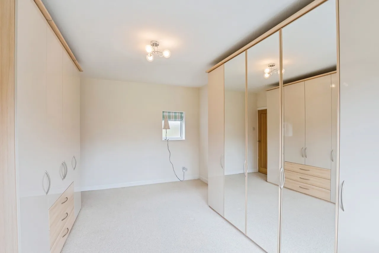 Clifton Drive North, Lytham St. Annes, FY8, photo 11
