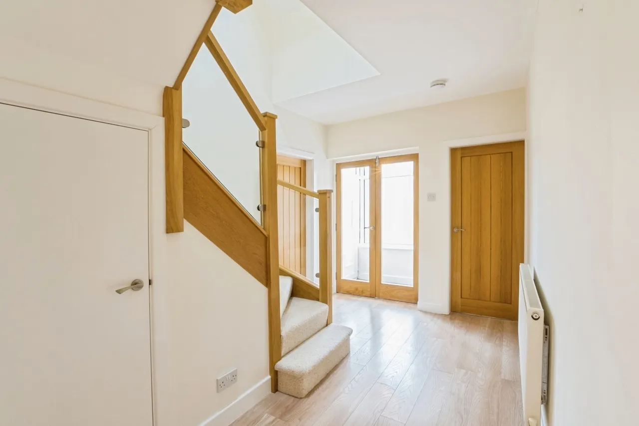 Clifton Drive North, Lytham St. Annes, FY8, photo 21