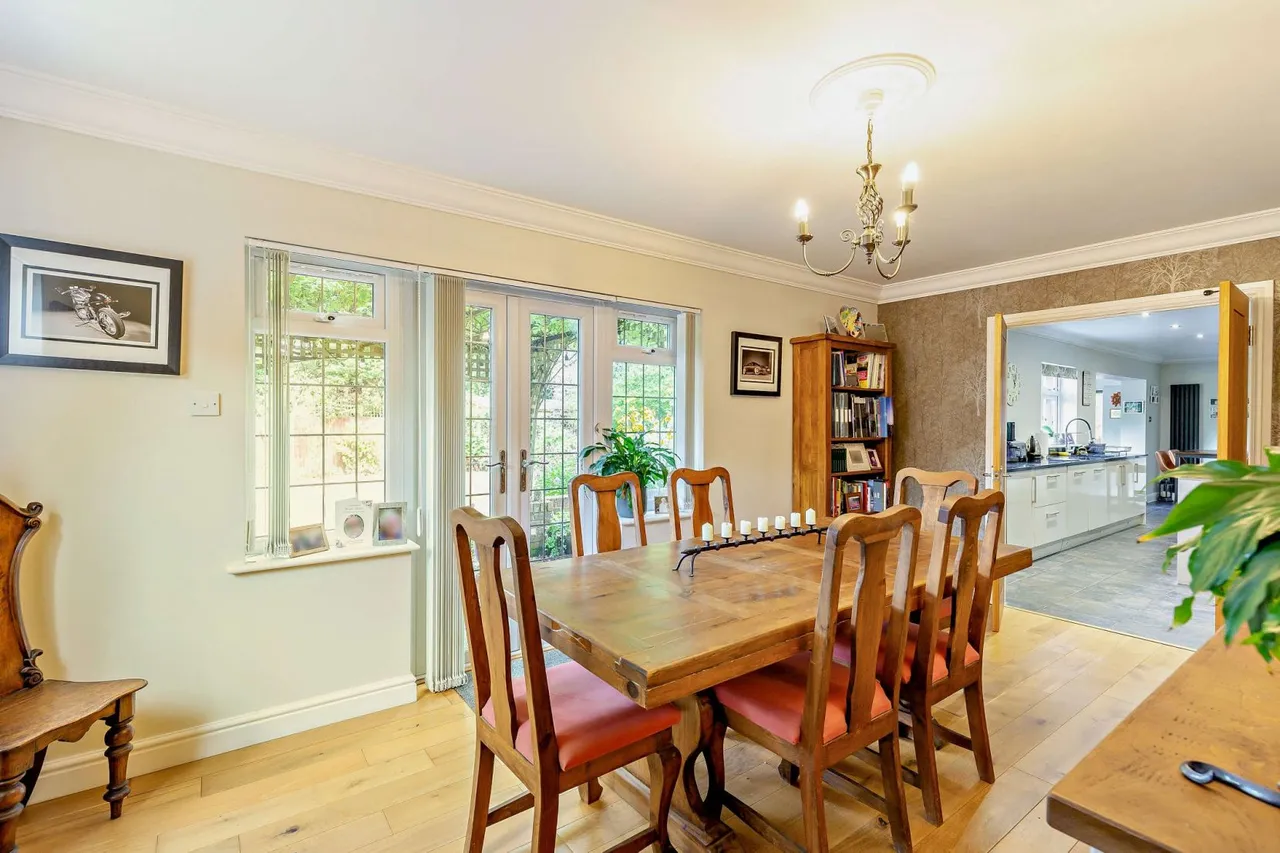 Pines Road, Liphook, GU30, photo 5