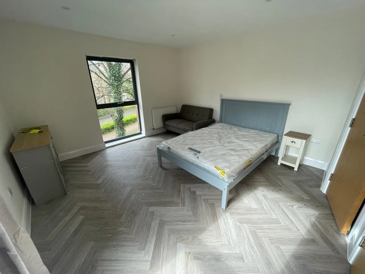 Waterside House, Woodley Headland, MK6, photo 2