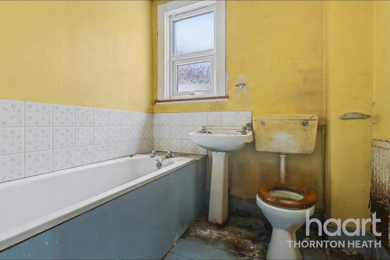 Lincoln Road, London, SE25, photo 3
