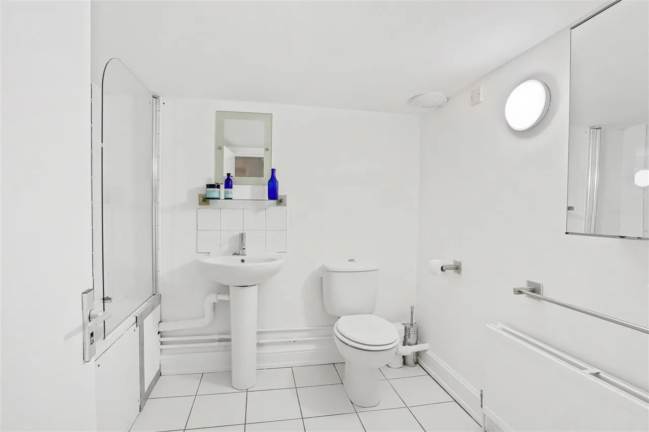 Tabley Road, London, photo 11