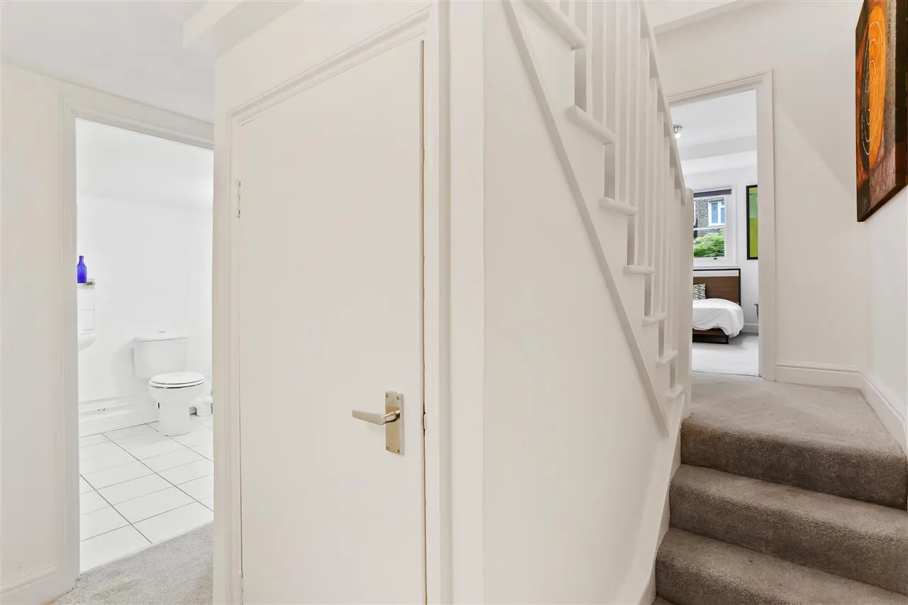 Tabley Road, London, photo 12
