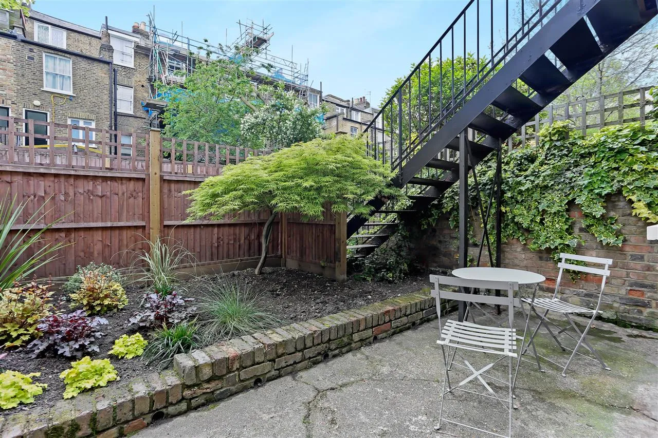 Tabley Road, London, photo 17