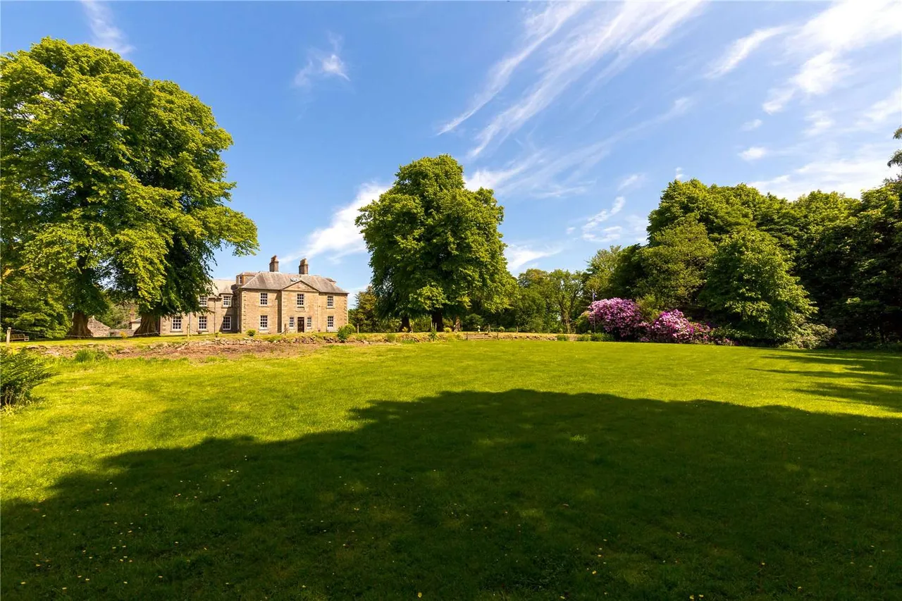 8 bed house for sale, Pitcon House, Dalry, KA24