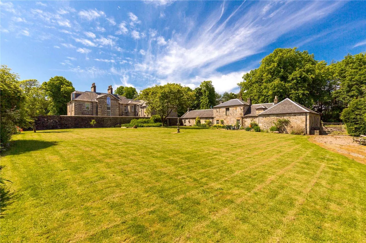 Pitcon House, Dalry, KA24, photo 23