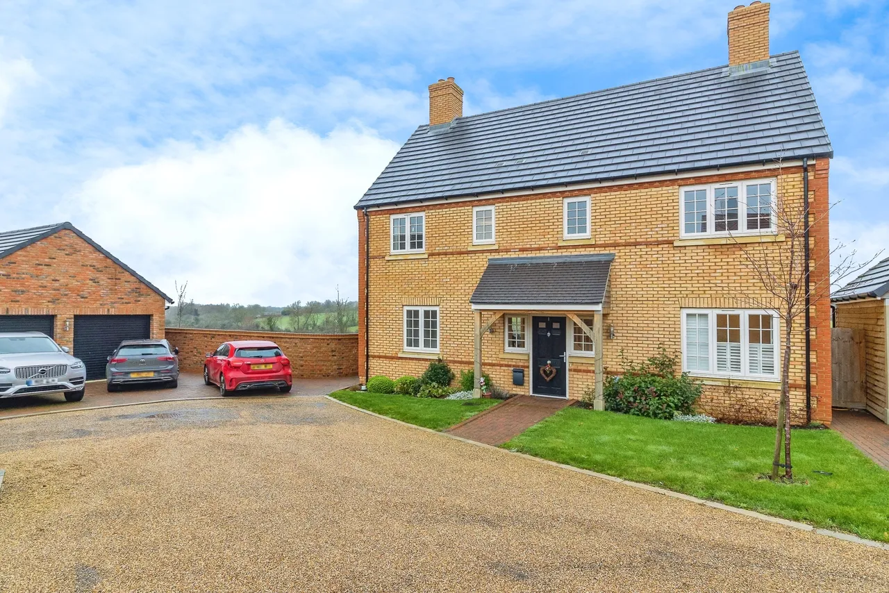 4 bed house for sale — Cherry Leas, Great Horwood, Milton Keynes