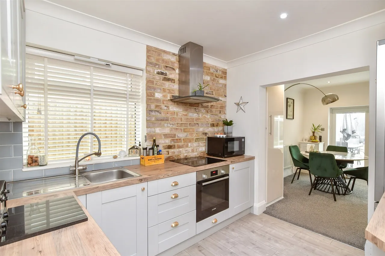 Seaview Road, Woodingdean, BN2, photo 4